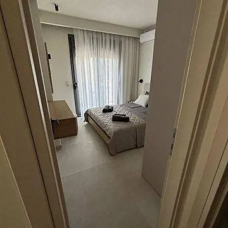 Thomas Apartment *